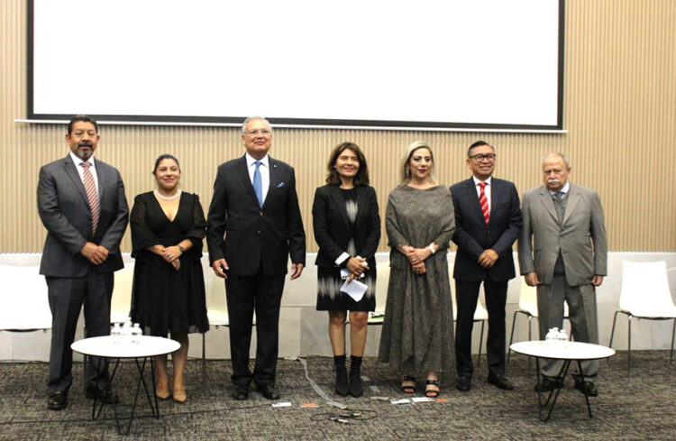 Anáhuac Puebla y el Congreso del Estado reflexionan sobre la vigencia del legado humanista de Gilberto Bosques