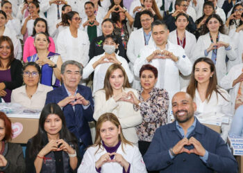 Salud y compromiso: Ceci Arellano entrega insumos al hospital de la niñez poblana