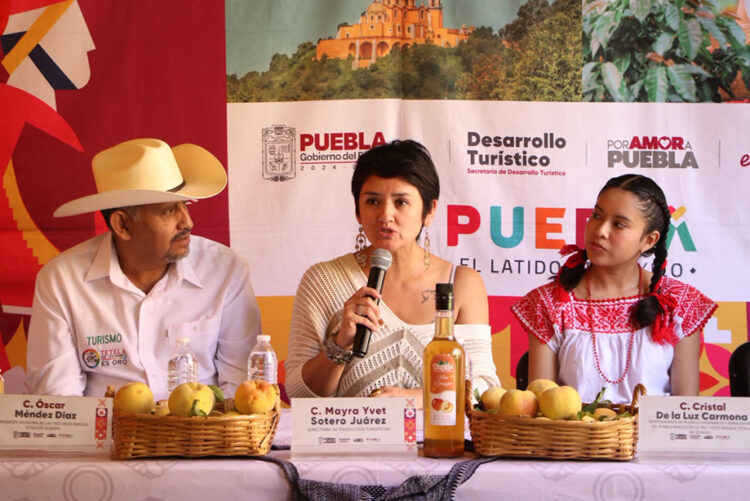 Destaca Tetela de Ocampo con Feria del Durazno y Chile en Nogada