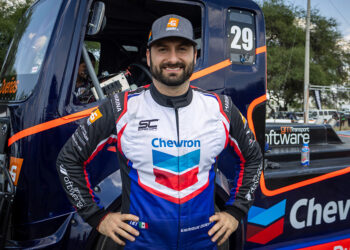 Chevron Racing y “Harry” Dueñas, tienen una cita en el SpeedFest en busca del podio de los Tractocamiones