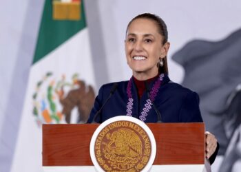 Avanzan estrategias para disminuir robo a autotransporte en carreteras federales: presidenta Sheinbaum