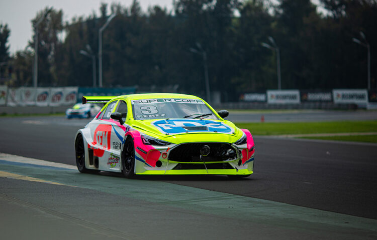 Shamrock Racing se metió al top-5 de la GTM Pro 1 en el SpeedFest