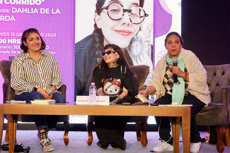 Reflexionan sobre literatura y periodismo en el Festival Internacional Pensamiento de Mujer