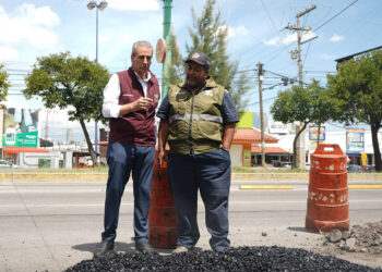 Avanza Pepe Chedraui con acciones de bacheo en calles de Los Pinos Mayorazgo