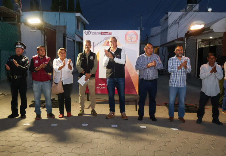 Con Puebla Brilla, Pepe Chedraui moderniza al 100 por ciento alumbrado en Jardines de San José