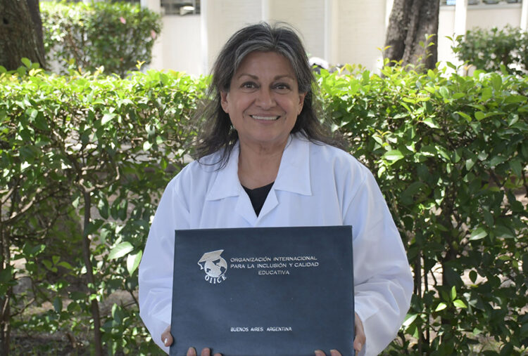 Investigadora BUAP es premiada por organización internacional