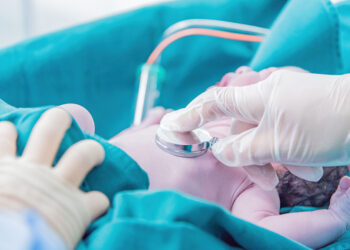 Hasta 50% de los niños con cardiopatías requiere cateterismo o cirugía durante su primer año de vida