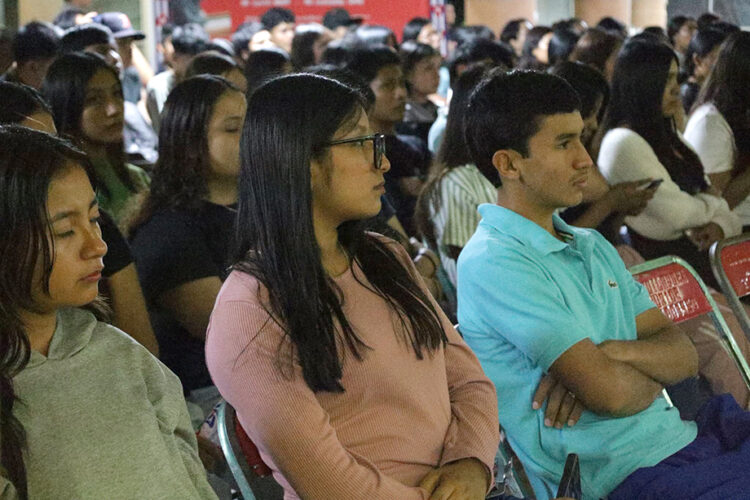 Rinden emotivo homenaje a Fidel Castro en Tecomatlán