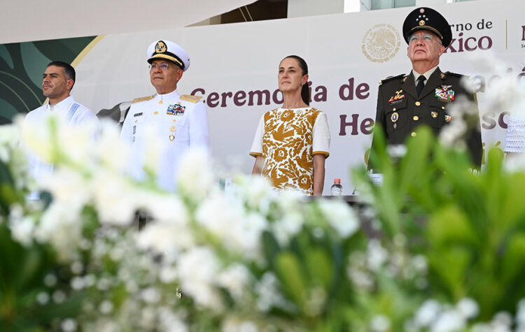México cree y confía en ustedes; llevan la responsabilidad de defender la soberanía: Claudia Sheinbaum