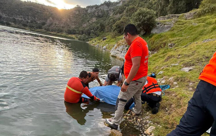 Protección Civil recupera cuerpo de menor en Laguna de Aljojuca