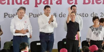 Presidenta Sheinbaum pone fin a adeudos hipotecarios y entrega vivienda digna a familias poblanas 