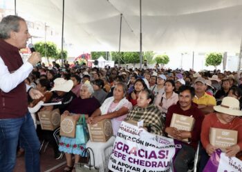Entrega Pepe Chedraui más de 5 mil despensas del programa “Alimentación Imparable” en San Miguel Canoa
