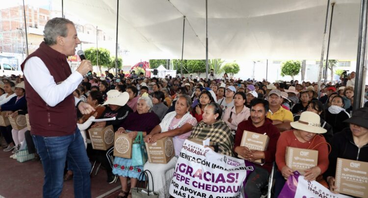 Entrega Pepe Chedraui más de 5 mil despensas del programa “Alimentación Imparable” en San Miguel Canoa