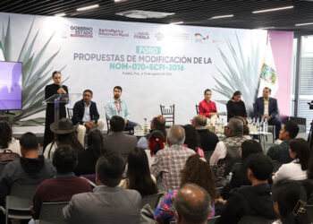 Congreso del Estado impulsa diálogo para fortalecer la cadena productiva del mezcal en Puebla