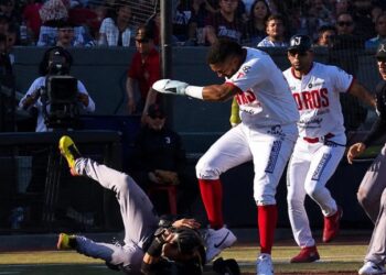 Danry Vázquez suspendido de la LMB tras agresión al ser puesto out