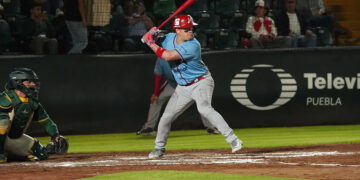 Antonio Santos llega a 10 victorias y los Pericos le pegan a El Águila en el primero de la serie