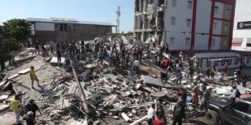Más de 132 muertos y miles de heridos tras terremoto de 7.4 en Colombia