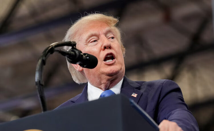 Trump declara “propiedad” de EU el estrecho de Ormuz