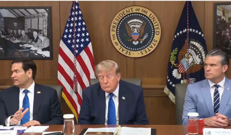 Trump dice que analizan si permitir a Ucrania producir misiles Patriot para defenderse de Putin